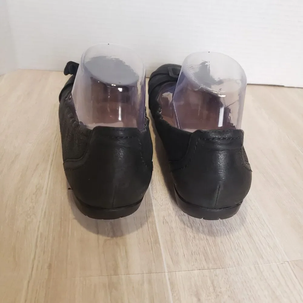 Abeo Tabitha Black Leather Flats Women’s Size 8N Comfort Slip-On Buckle Detail